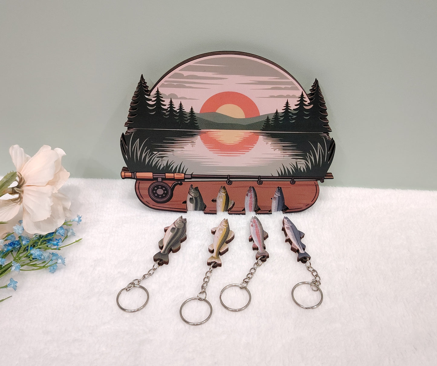 Rustic Wooden Key Holder – (Bass, Walleye, Trout, Catfish)