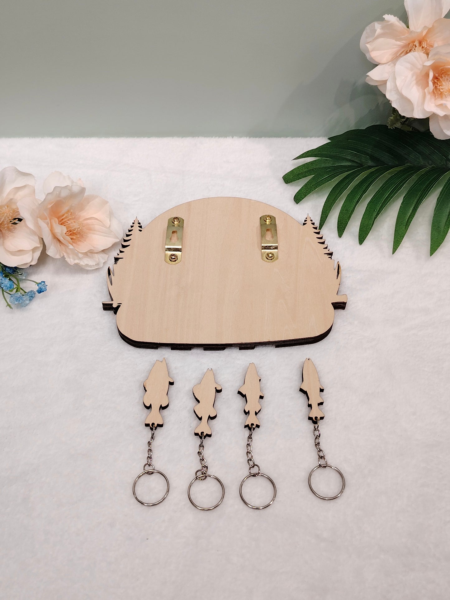 Rustic Wooden Key Holder – (Bass, Walleye, Trout, Catfish)